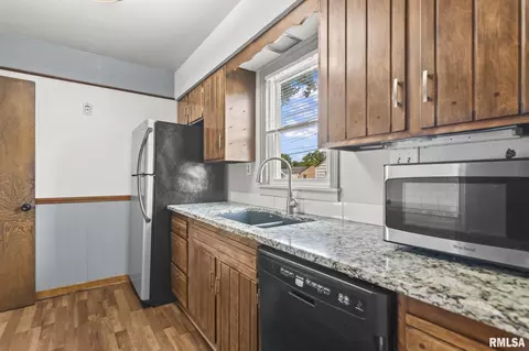 2063 Marland St, Springfield, IL 62702 photo 14