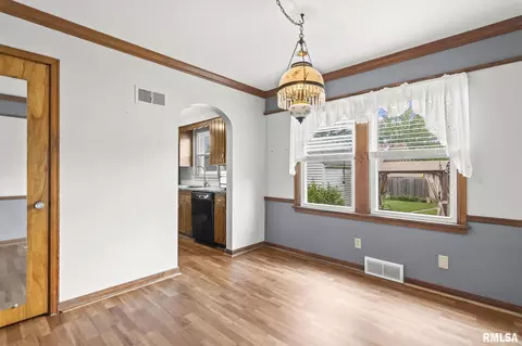2063 Marland St, Springfield, IL 62702 photo 9