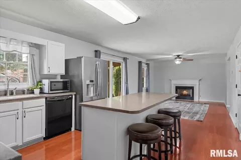 3700 Viking Blvd, Springfield, IL 62712 photo 16