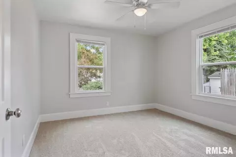 2033 S Spring St, Springfield, IL 62704 photo 15