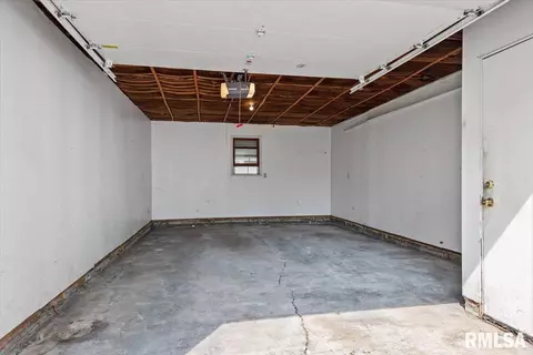 2033 S Spring St, Springfield, IL 62704 photo 32