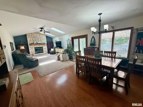 2512 Charlack Ave, Springfield, IL 62704 photo 7