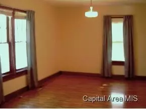 322 Main, Waggoner, IL 62572 photo 2