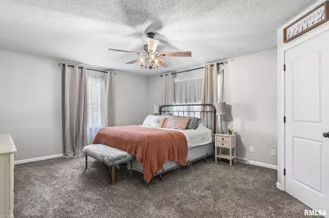 Bedroom - 101 Astoria Rd, Springfield, IL 62704 photo 1 of 5