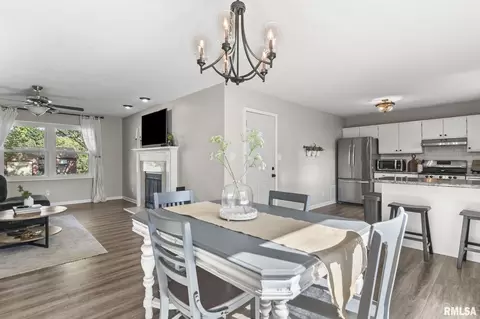Dining - 101 Astoria Rd, Springfield, IL 62704 photo 4 of 4