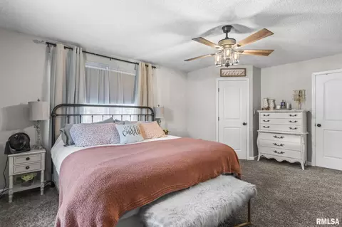 Bedroom - 101 Astoria Rd, Springfield, IL 62704 photo 3 of 5