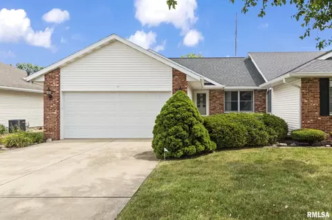 3216 Red Oak Ln, Springfield, IL 62712 photo 2