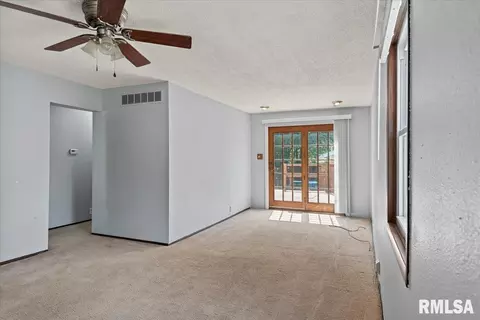 616 W Calhoun Ave, Springfield, IL 62702 photo 7