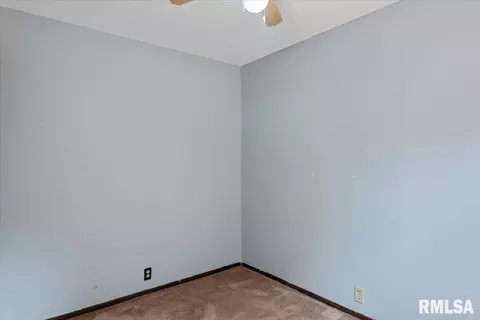 616 W Calhoun Ave, Springfield, IL 62702 photo 12