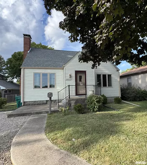 1427 Adlai Stevenson Dr, Springfield, IL 62703