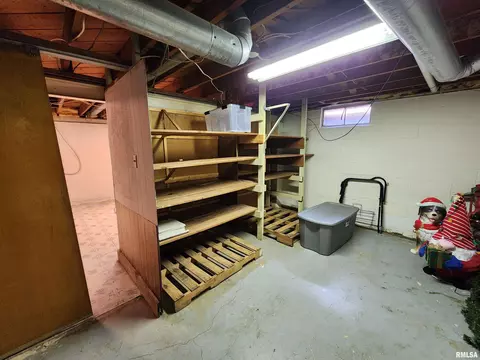 Other - 2625 S Welch Ave, Springfield, IL 62704 photo 3 of 5