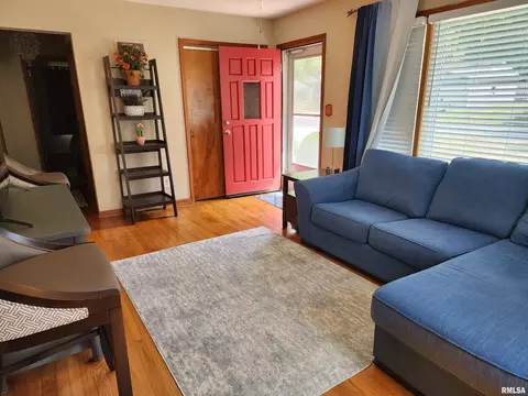 Entry Way - 2625 S Welch Ave, Springfield, IL 62704 photo 1 of 1