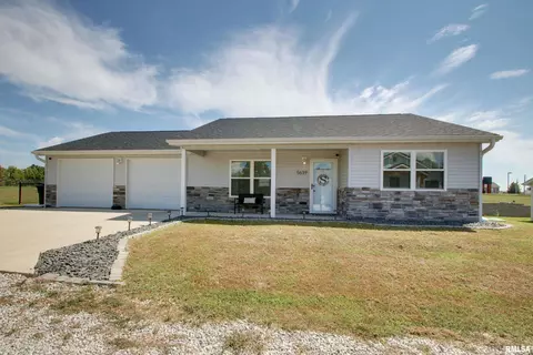 5639 Patriot Ln, Hannibal, MO 63401