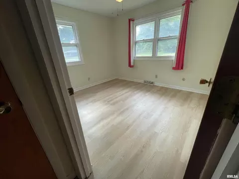 Bedroom - 5 Timberline Dr, Springfield, IL 62711 photo 3 of 3