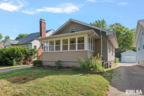 2212 Holmes Ave, Springfield, IL 62704 photo 3