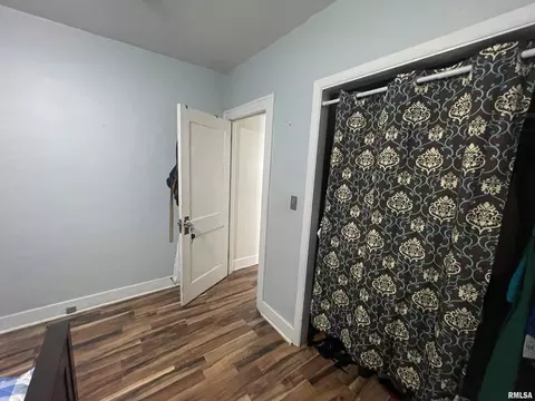 2408 S 4th St, Springfield, IL 62703 photo 7