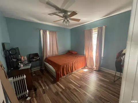 2408 S 4th St, Springfield, IL 62703 photo 5