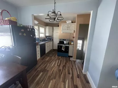 2408 S 4th St, Springfield, IL 62703 photo 8