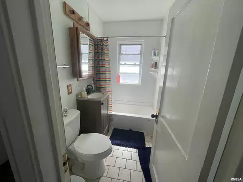 2408 S 4th St, Springfield, IL 62703 photo 6