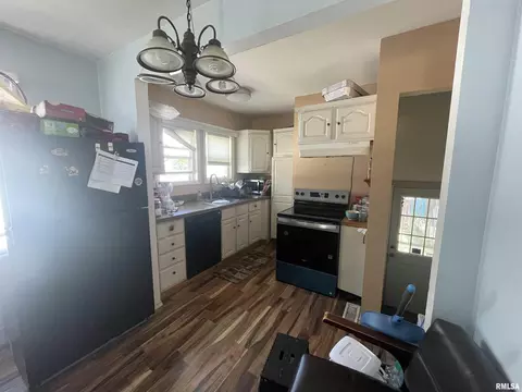 2408 S 4th St, Springfield, IL 62703 photo 3