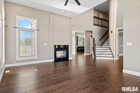 Living - 4605 Turtle Bay, Springfield, IL 62711 photo 3 of 13