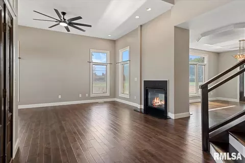 Living - 4605 Turtle Bay, Springfield, IL 62711 photo 1 of 13