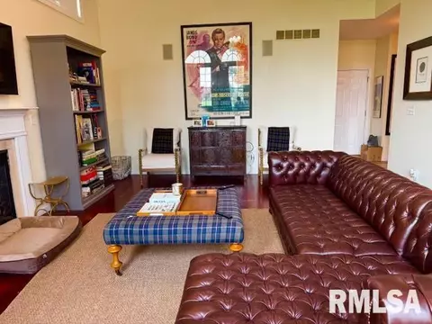 Living - 2508 Muirfield Rd, Springfield, IL 62711 photo 5 of 13