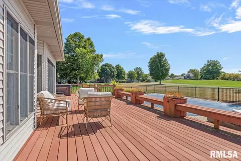 Exterior - 2508 Muirfield Rd, Springfield, IL 62711 photo 6 of 11