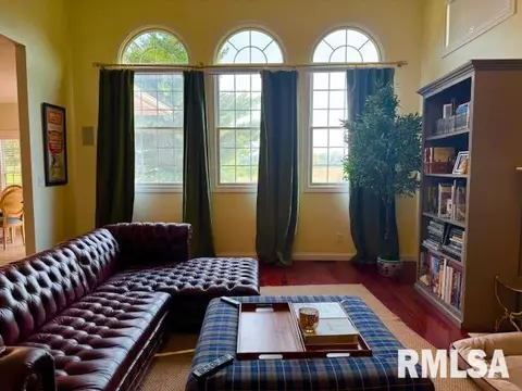 Living - 2508 Muirfield Rd, Springfield, IL 62711 photo 7 of 13