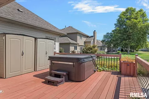 Exterior - 2508 Muirfield Rd, Springfield, IL 62711 photo 4 of 11