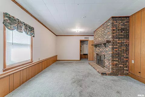 700 W 5th St, Delavan, IL 61734 photo 12