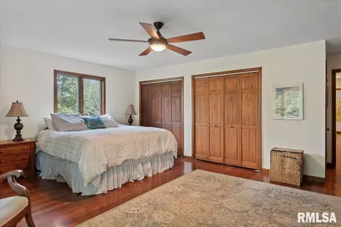 Bedroom - 2996 Hazlett Rd, Springfield, IL 62707 photo 2 of 10