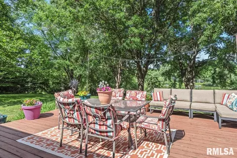 Exterior - 2996 Hazlett Rd, Springfield, IL 62707 photo 12 of 15