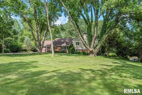 Exterior - 2996 Hazlett Rd, Springfield, IL 62707 photo 3 of 15