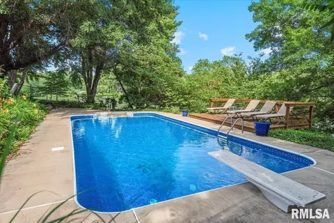 Exterior - 2996 Hazlett Rd, Springfield, IL 62707 photo 6 of 15