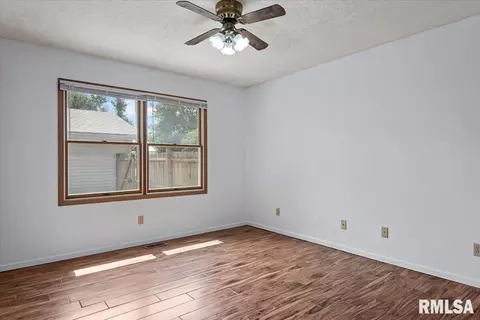 2900 Dunwich Ave, Springfield, IL 62702 photo 19