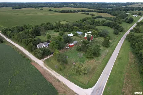 21044 435th St, Pittsfield, IL 62363