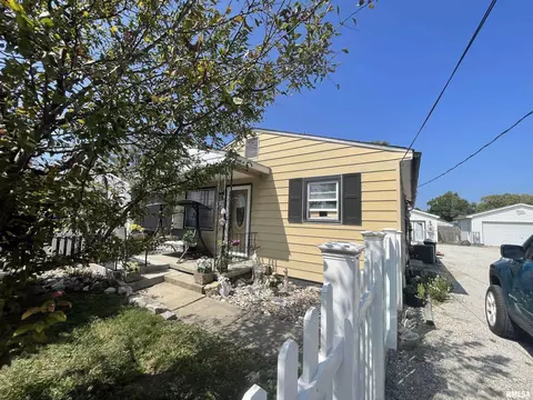 3251 E Carpenter St, Springfield, IL 62702 photo 1
