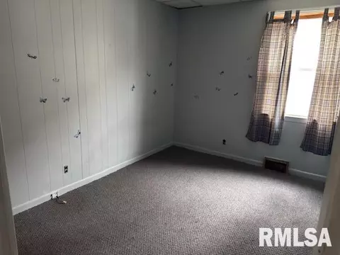 Bedroom - 1905 S 13th St, Springfield, IL 62703 photo 2 of 2