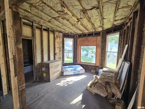 Bedroom - 106 E Jackson St, Abingdon, IL 61410 photo 1 of 3