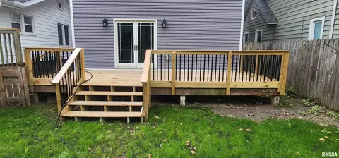 Exterior - 1328 N 3rd St, Springfield, IL 62702 photo 8 of 9