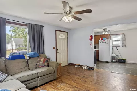 2040 N 22nd St, Springfield, IL 62702 photo 6
