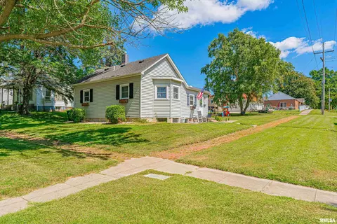 Other - 121 W Wayne St, Mount Pulaski, IL 62548 photo 3 of 9