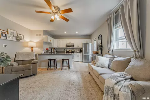 Other - 121 W Wayne St, Mount Pulaski, IL 62548 photo 9 of 9
