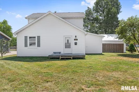 530 S Grand Ave, Chatham, IL 62629