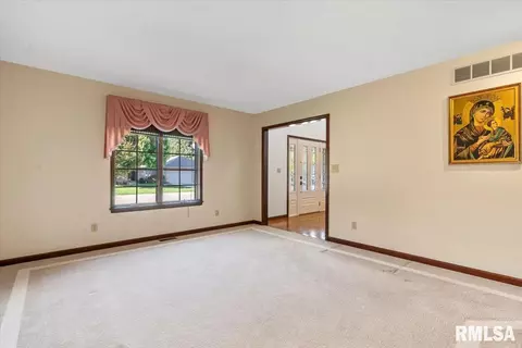 3920 Stone Bridge Rd, Springfield, IL 62711 photo 8