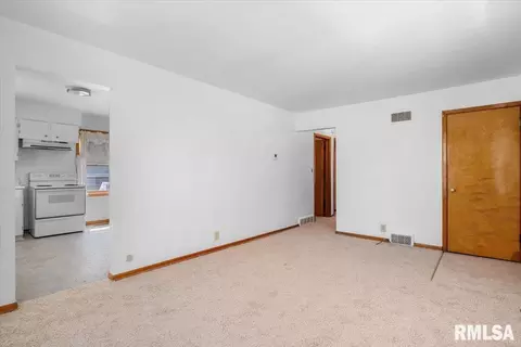 4 Midland Ct, Springfield, IL 62702 photo 7