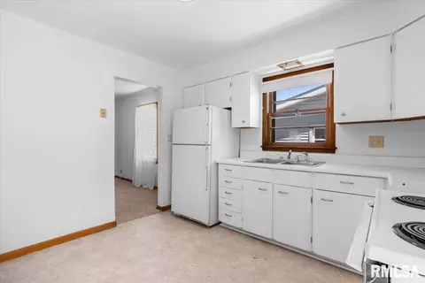 4 Midland Ct, Springfield, IL 62702 photo 14