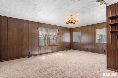4 Midland Ct, Springfield, IL 62702 photo 9