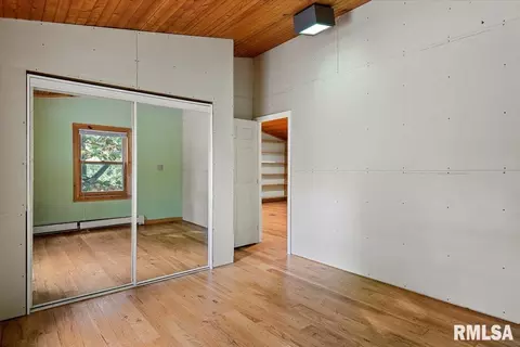 Bedroom - 2031 Outer Park Dr, Springfield, IL 62704 photo 13 of 13